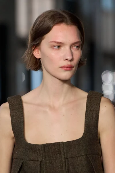 Look 6